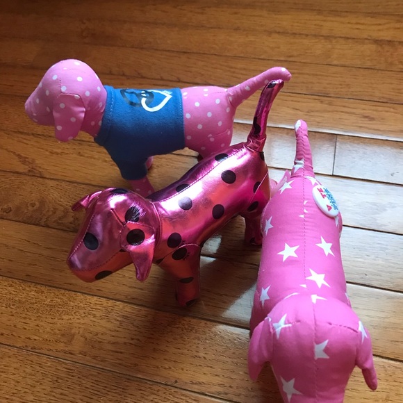 3 Victoria’s Secret Pink dogs - Picture 3 of 7